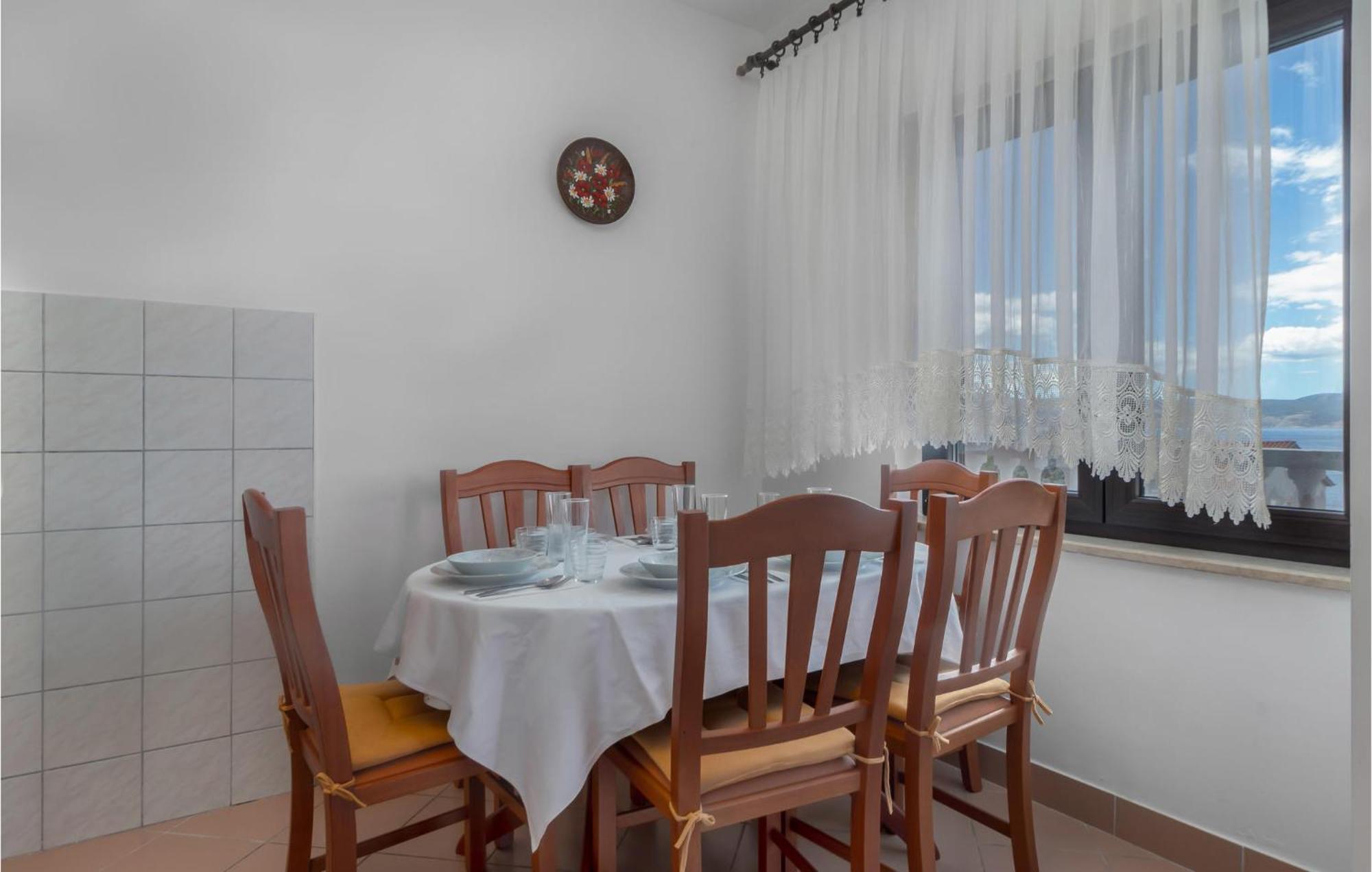 3 Bedroom Awesome Apartment In Novi Vinodolski Exterior photo